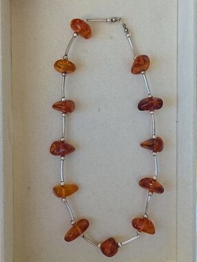 Sterling Silver Baltic Amber Necklace | Graduated Amber Stones | 20.13g